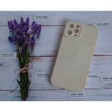 Силіконовий чохол накладка iPhone 11 Pro, матовий, молочного кольору.