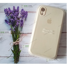 Силіконовий чохол iPhone XR з мікрофіброю, матовий, молочного кольору.